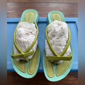 Cole Haan Leather Bow Thong Sandals – Green & Aqua – Size 7